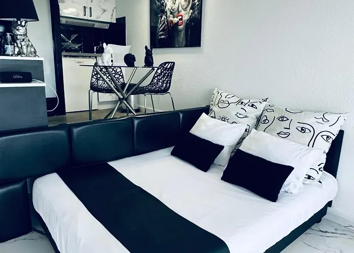 Capluxure - Port Nature 8 - Village Naturiste Cap D *